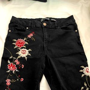Womens embroidered shorts